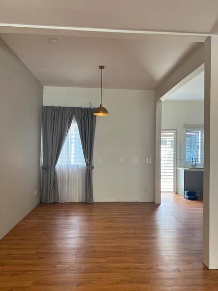 2-storey Terraced House for Sale in Bandar Rimbayu (Telok Panglima Garang) - Miki You - Living Room - PropertyGuru.com.my