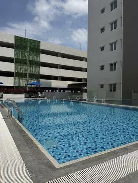Kediaman Servis untuk Dijual di Residensi Bukit Tiara - Yap Yong Yong - Pool - PropertyGuru.com.my