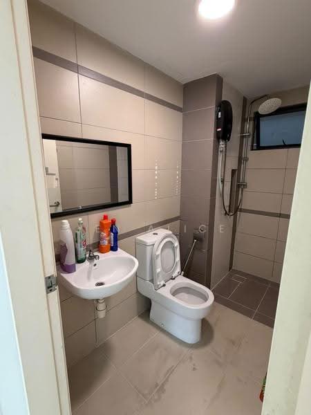 Condominium for Rent at The Z Residence - Yen Alice - Bathroom 2 - PropertyGuru.com.my
