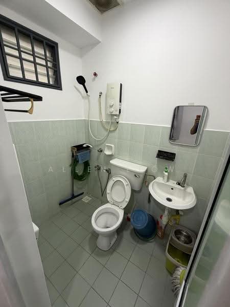 2-storey Terraced House for Rent in Mutiara Rini (Skudai) - Allen Leow - Bathroom - PropertyGuru.com.my