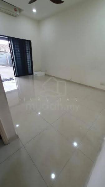 Rumah Teres 1.5-Tingkat untuk Disewa di Happy Garden (Kuchai Lama) - Ivan Tan - Living Room - PropertyGuru.com.my
