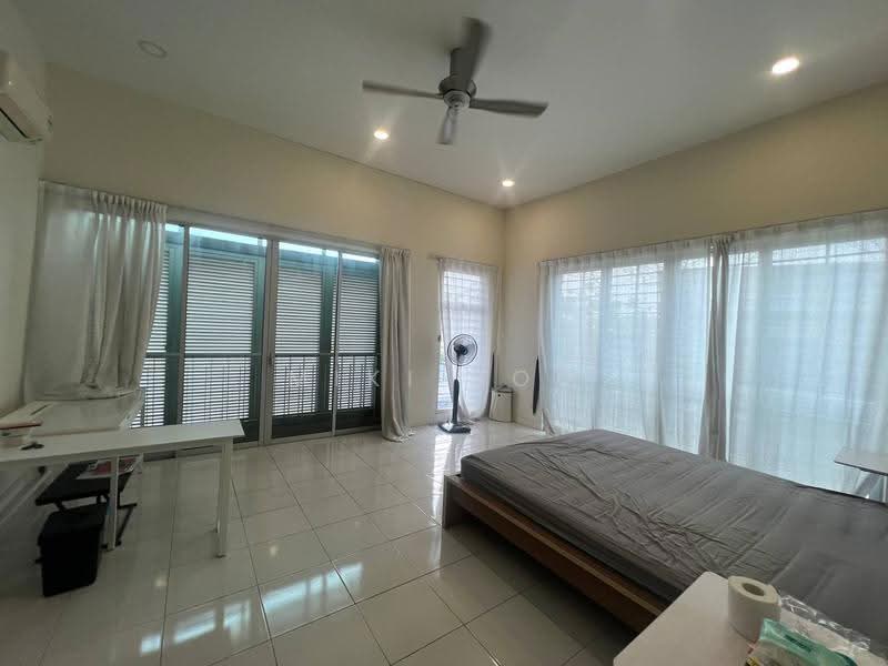 Rumah Teres 2-Tingkat untuk Dijual di Bandar Saujana Putra (Tanjong Duabelas) - Miki You - Bedroom - PropertyGuru.com.my