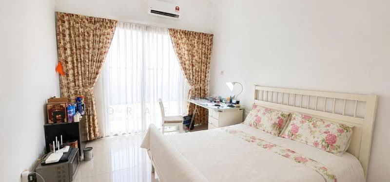 Rumah Banglo untuk Dijual di Bukit Mahkota (Bangi) - Norafian SMH - Bedroom - PropertyGuru.com.my