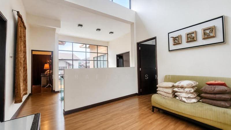 Rumah Banglo untuk Dijual di Bukit Mahkota (Bangi) - Norafian SMH - Living Room - PropertyGuru.com.my