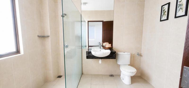 Rumah Banglo untuk Dijual di Bukit Mahkota (Bangi) - Norafian SMH - Bathroom - PropertyGuru.com.my