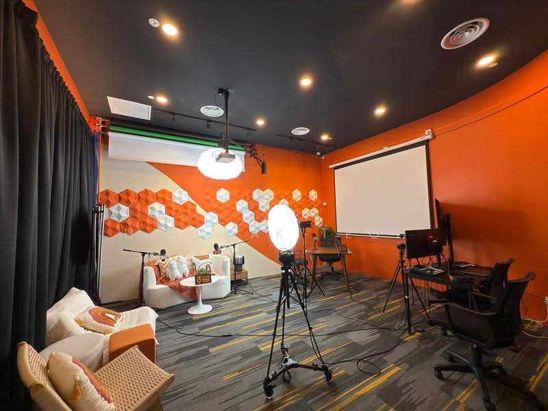 Office for Sale in Bukit Bintang (KL City Centre) - Hao Hak Teoh - Living Room - PropertyGuru.com.my