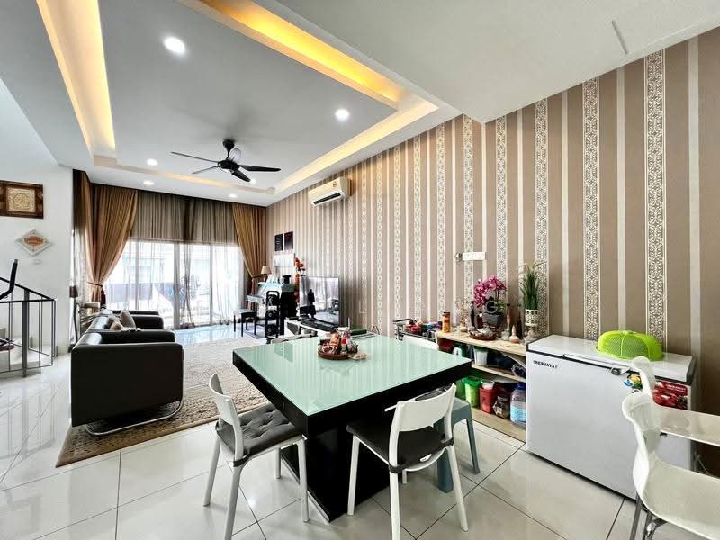 3-storey Terraced House for Sale in Gombak (Selangor) - EMA ALLANG - Living Room - PropertyGuru.com.my