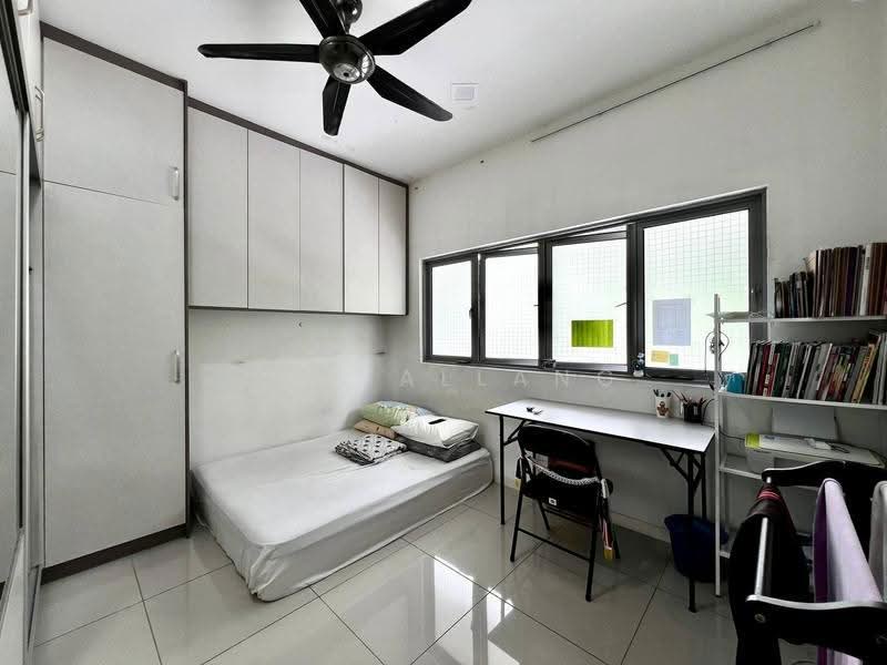 3-storey Terraced House for Sale in Gombak (Selangor) - EMA ALLANG - Bedroom - PropertyGuru.com.my