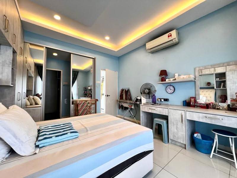 3-storey Terraced House for Sale in Gombak (Selangor) - EMA ALLANG - Bedroom - PropertyGuru.com.my