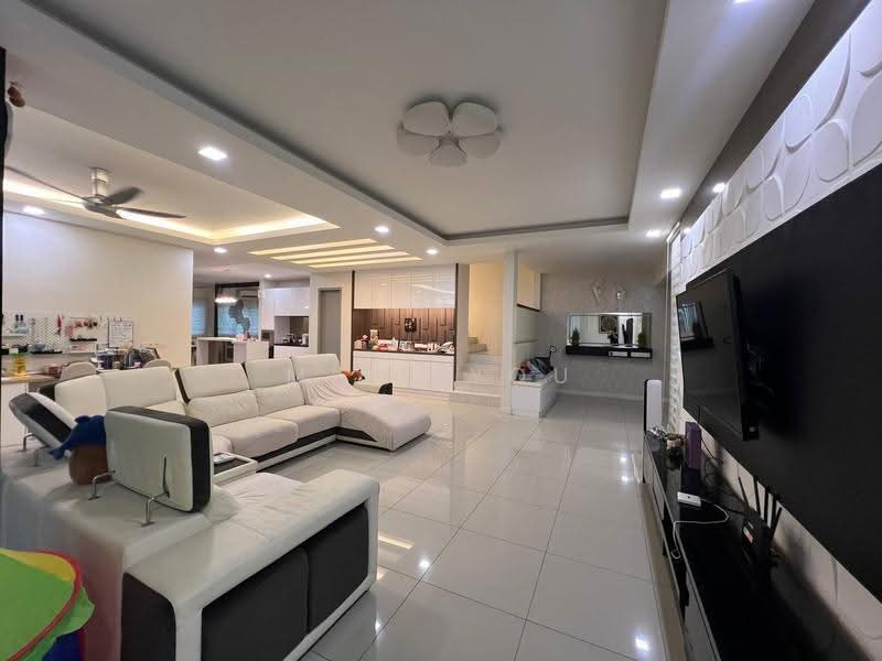 2-storey Terraced House for Sale in Bandar Saujana Putra (Tanjong Duabelas) - Miki You - Living Room - PropertyGuru.com.my