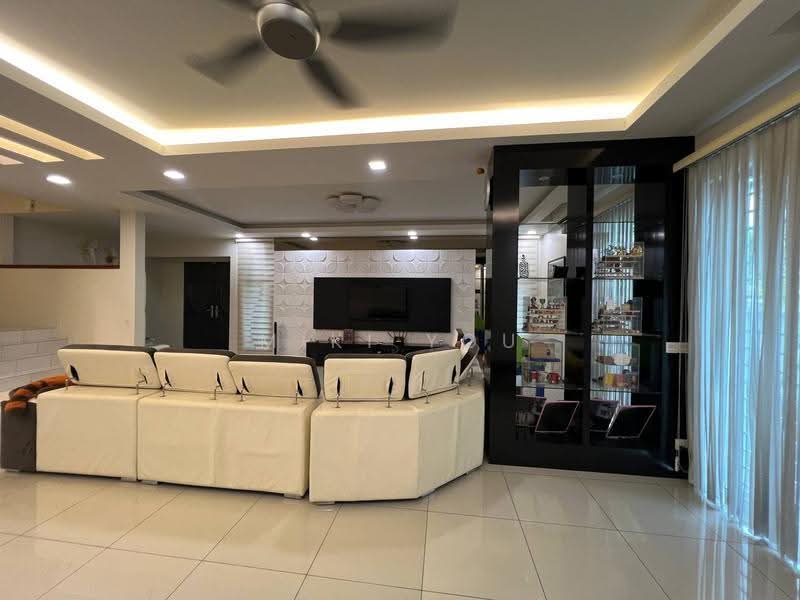2-storey Terraced House for Sale in Bandar Saujana Putra (Tanjong Duabelas) - Miki You - Living Room - PropertyGuru.com.my