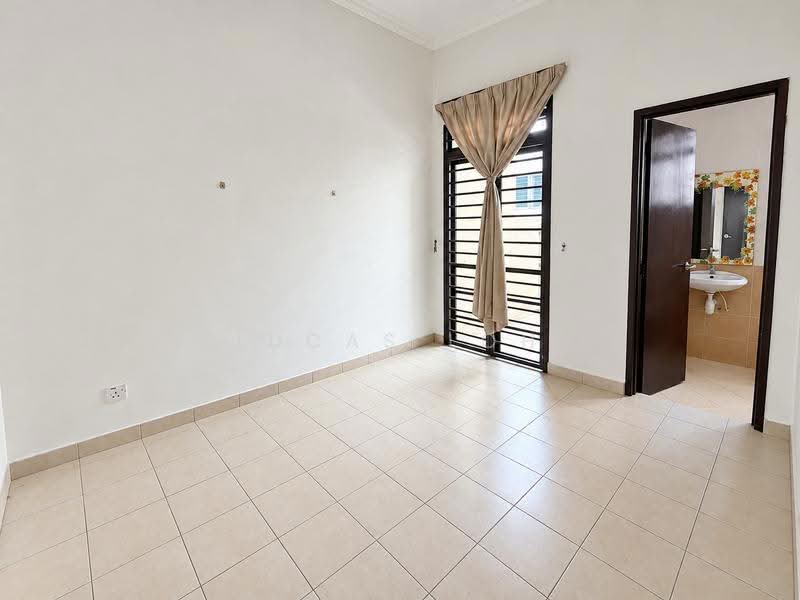 Rumah Teres 2-Tingkat untuk Dijual di Bandar Kinrara Seksyen 5 (Bandar Kinrara) - Lucas Loh - Bathroom - PropertyGuru.com.my