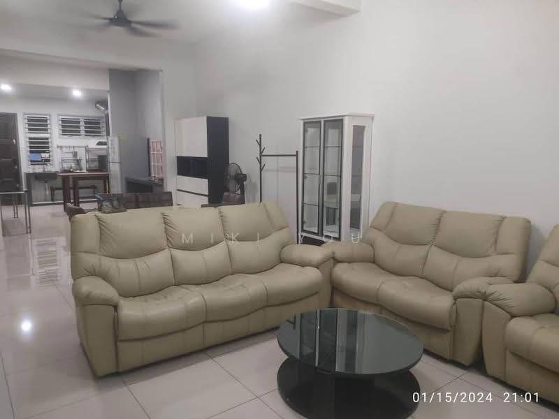 2-storey Terraced House for Sale in Bandar Saujana Putra (Tanjong Duabelas) - Miki You - Living Room - PropertyGuru.com.my