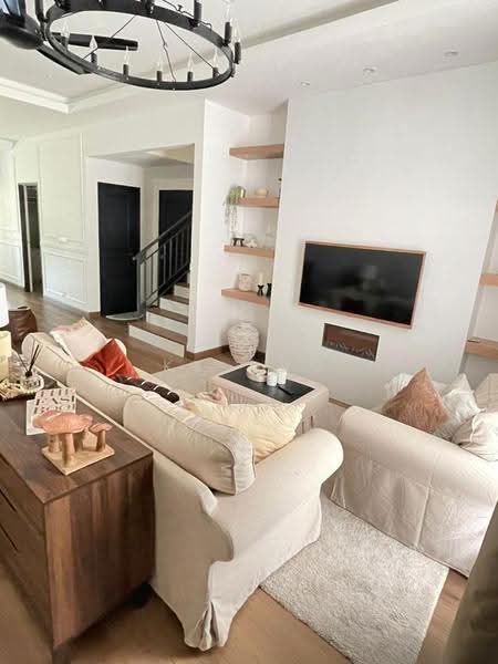 Rumah Teres 3-Tingkat untuk Disewa di Sepang (Selangor) - KY Ang - Living Room - PropertyGuru.com.my