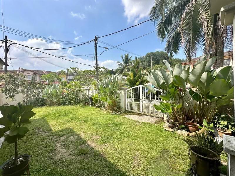 2-storey Terraced House for Sale in Bandar Putra Permai (Seri Kembangan) - Norafian SMH - Exterior - PropertyGuru.com.my