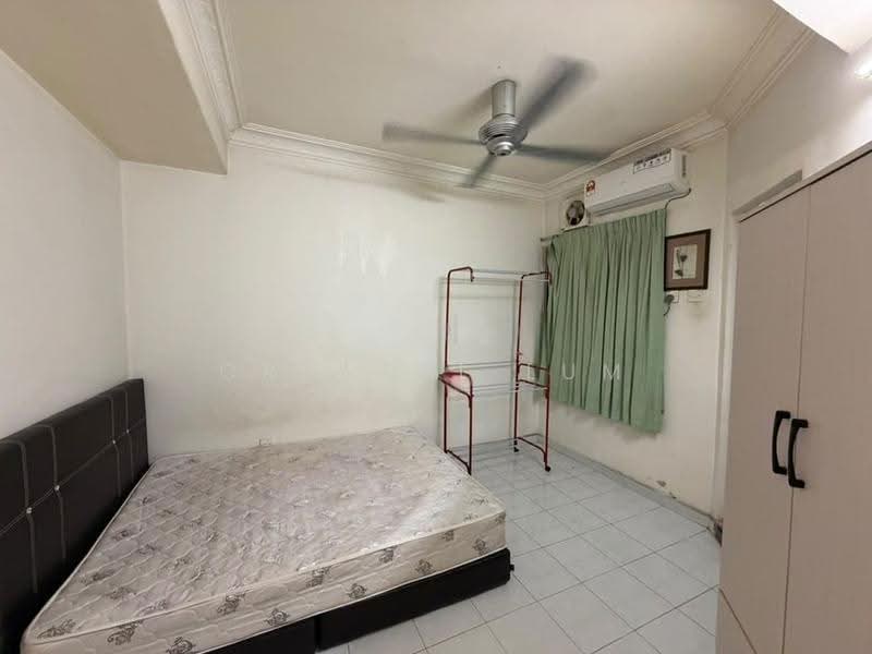 Pangsapuri untuk Disewa di Nova II - Crystal Lum - Bedroom - PropertyGuru.com.my