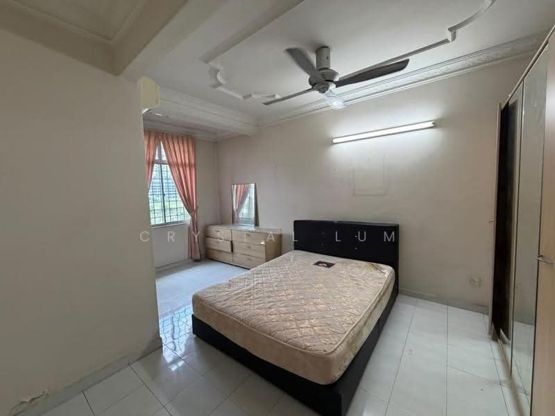 Pangsapuri untuk Disewa di Nova II - Crystal Lum - Bedroom - PropertyGuru.com.my