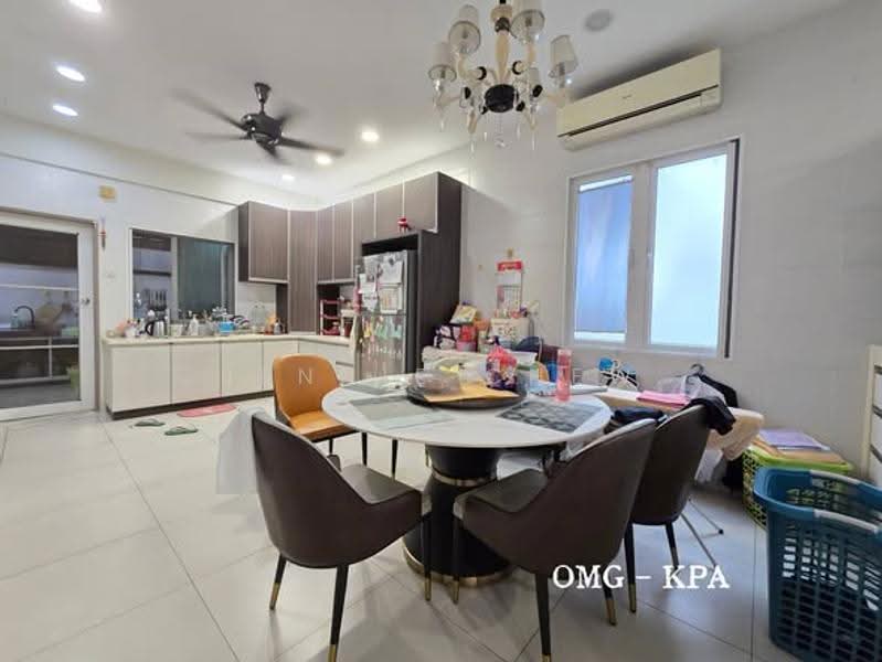 Semi-Detached House for Sale in Ambang Botanic (Klang) - Jennie Chew - Kitchen - PropertyGuru.com.my