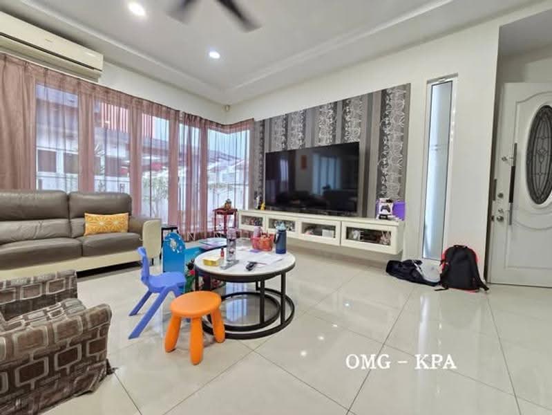 Semi-Detached House for Sale in Ambang Botanic (Klang) - Jennie Chew - Living Room - PropertyGuru.com.my