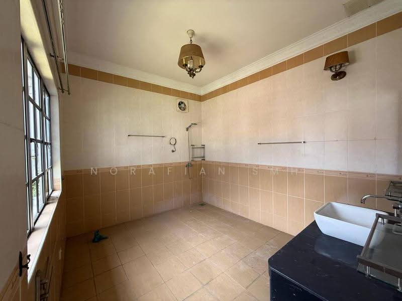 Bungalow House for Sale in Bandar Country Homes (Rawang) - Norafian SMH - PropertyGuru.com.my