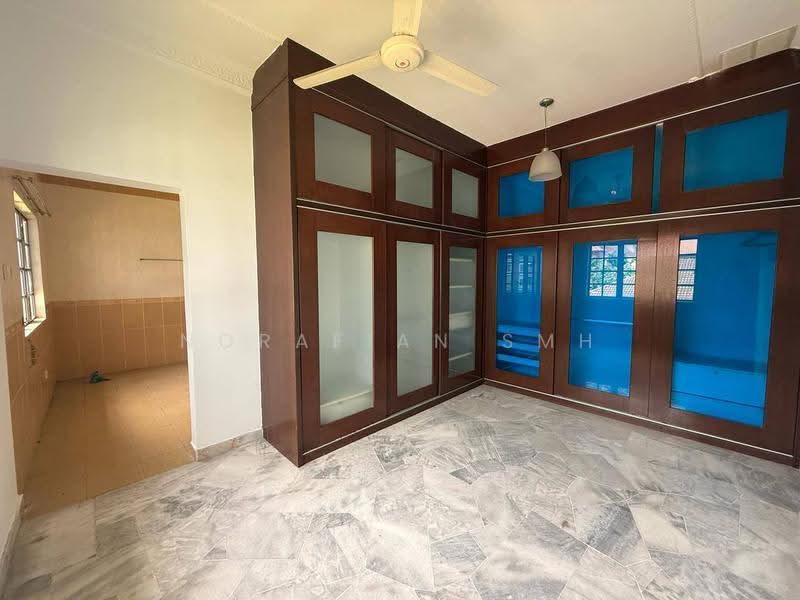 Bungalow House for Sale in Bandar Country Homes (Rawang) - Norafian SMH - PropertyGuru.com.my