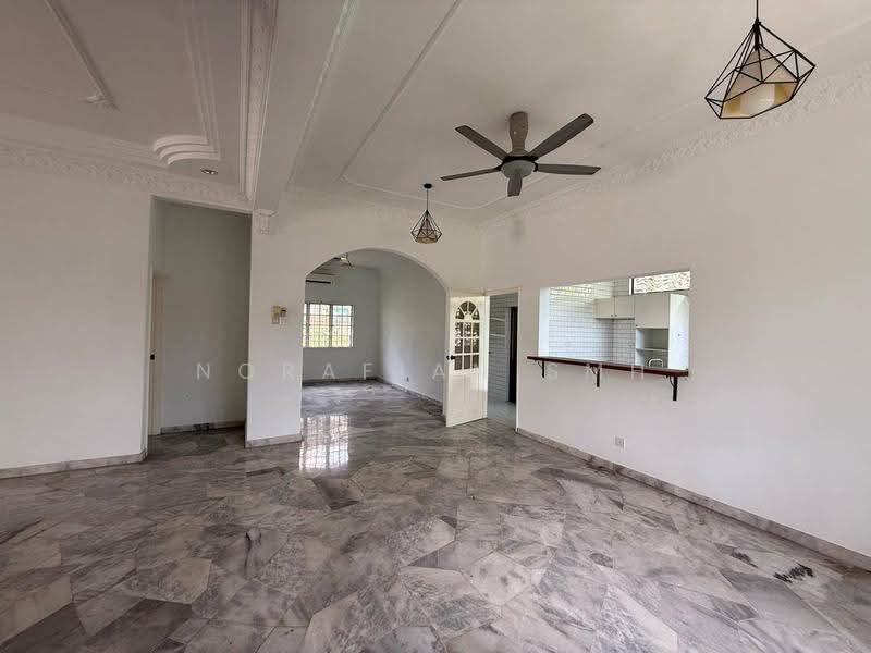 Bungalow House for Sale in Bandar Country Homes (Rawang) - Norafian SMH - PropertyGuru.com.my
