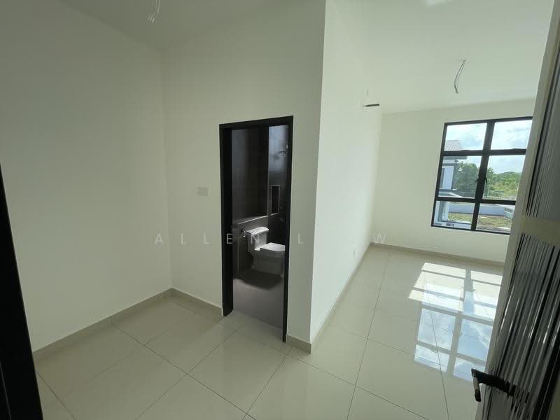 Rumah Kluster untuk Dijual di Iskandar Puteri (Nusajaya) (Johor) - Allen Leow - Bathroom - PropertyGuru.com.my