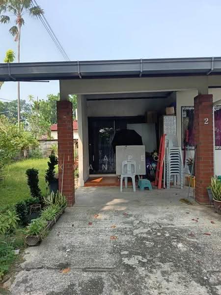 Rumah Teres 1-Tingkat untuk Dijual di Taman Mayang (Petaling Jaya) - Tricia Peck Kwan Lim - Exterior - PropertyGuru.com.my