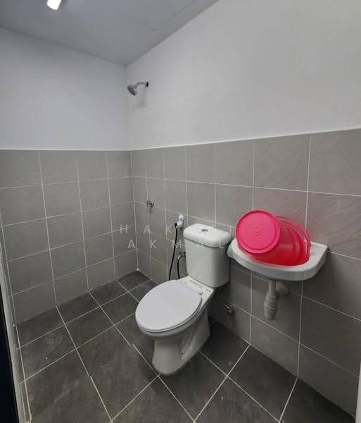 Pangsapuri untuk Disewa di Residensi Metro Kepong - Hakimi Akmal - Bathroom - PropertyGuru.com.my