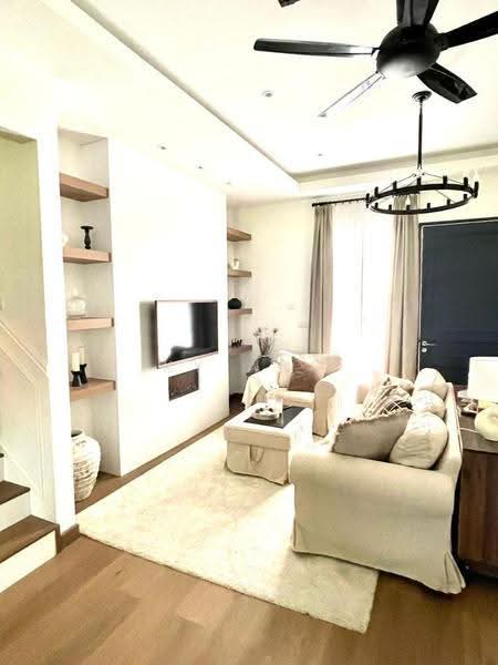3-storey Terraced House for Sale in Sepang (Selangor) - KY Ang - Living Room - PropertyGuru.com.my
