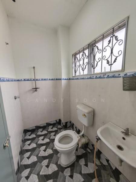 Terraced House for Sale in Kajang (Selangor) - Candy Soon - Bathroom - PropertyGuru.com.my