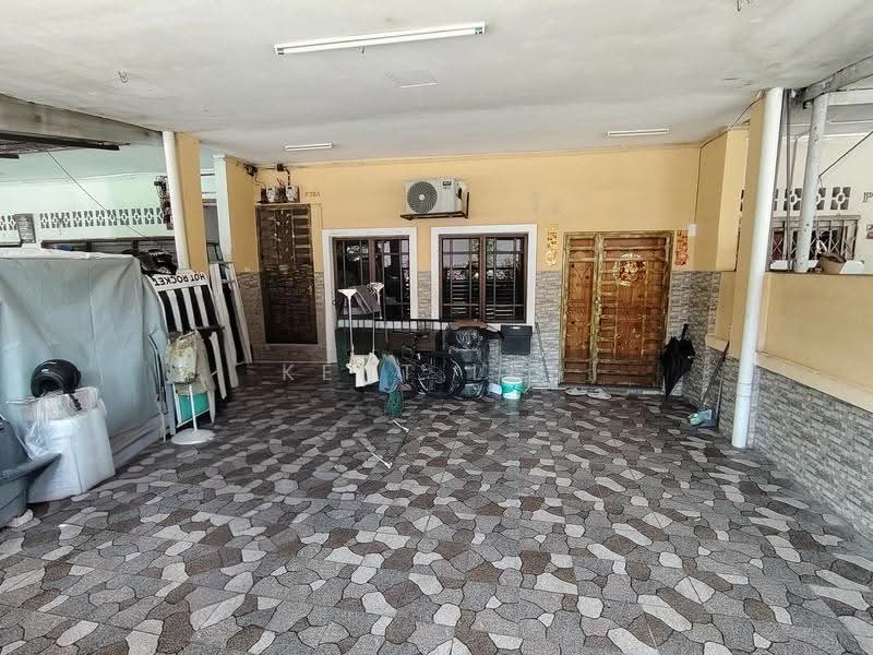 Rumah Bandar untuk Dijual di Taman Impian (Jalan Ipoh) - Kent Lau - Car Park - PropertyGuru.com.my