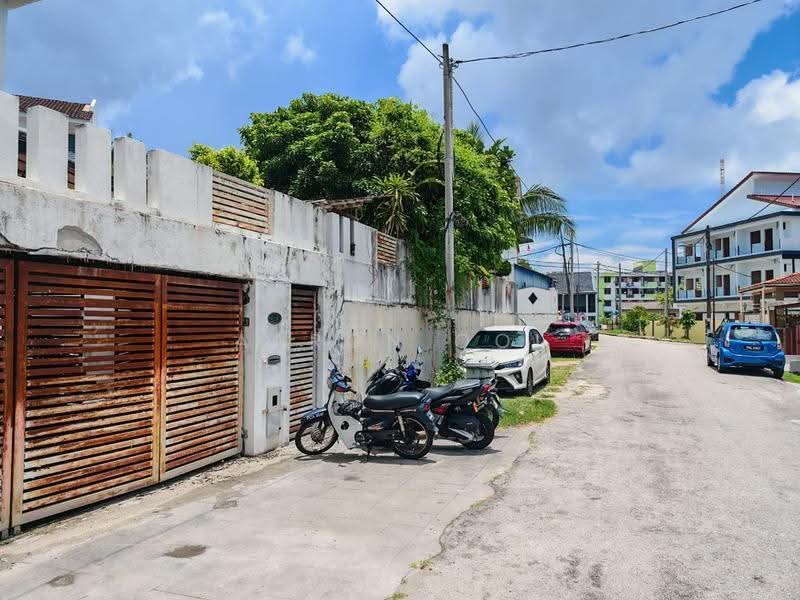 2-storey Terraced House for Sale in Gelugor (Penang) - Aaron Ooi - Exterior - PropertyGuru.com.my
