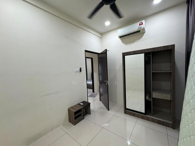 Service Residence for Rent at 8Scape Residence @ Sutera - MJ Lai - Bedroom - PropertyGuru.com.my