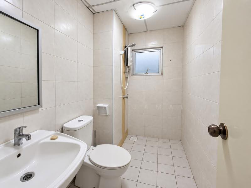 Service Residence for Sale at Metropolitan Square Service Residence - DJULIA JAMAL - Bathroom - PropertyGuru.com.my