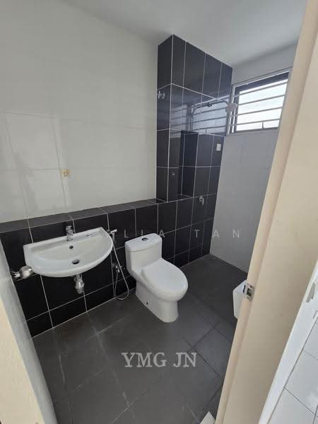 2-storey Terraced House for Rent in Setia Alam (Selangor) - Stella Tan - Bathroom - PropertyGuru.com.my