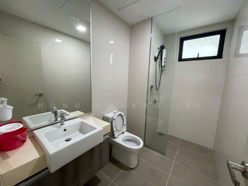 Service Residence for Rent at Southkey Mosaic - Hong Charng Lee - Bathroom - PropertyGuru.com.my