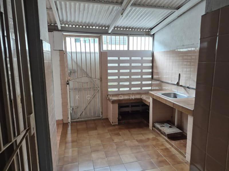 2-storey Terraced House for Sale in Taman Overseas Union (Taman Oug) (Jalan Klang Lama (Old Klang Road)) - KC Wong - Kitchen - PropertyGuru.com.my