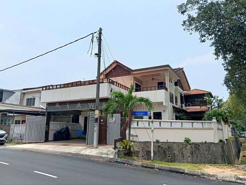 Rumah Teres 2-Tingkat untuk Dijual di Taman Sri Andalas (Klang) - Salawati Busro - Exterior - PropertyGuru.com.my
