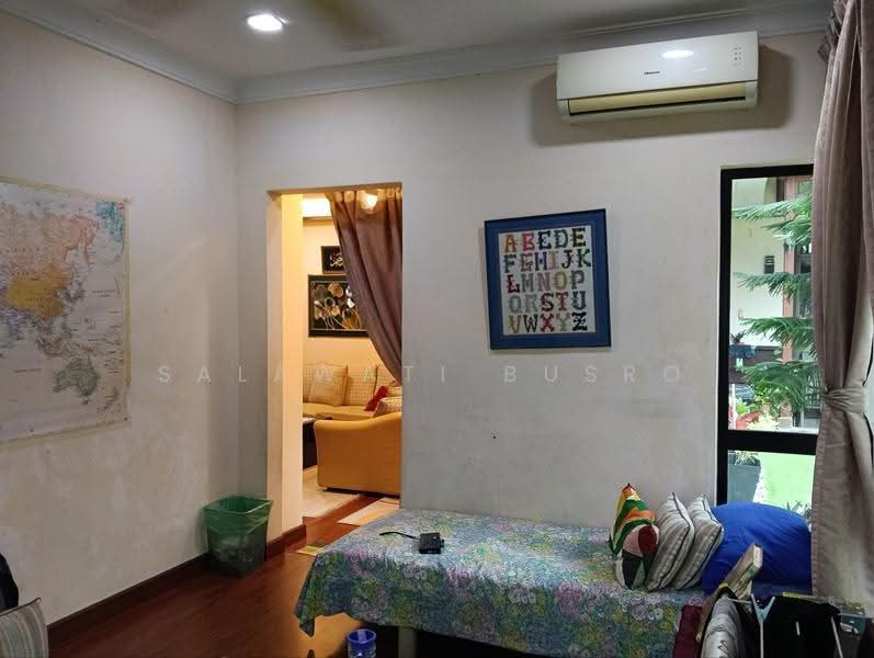 Rumah Teres 2-Tingkat untuk Dijual di Taman Sri Andalas (Klang) - Salawati Busro - Living Room - PropertyGuru.com.my