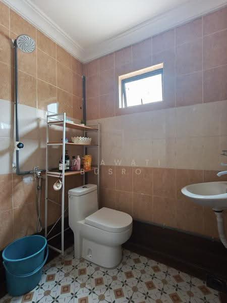 Rumah Teres 2-Tingkat untuk Dijual di Taman Sri Andalas (Klang) - Salawati Busro - Bathroom - PropertyGuru.com.my