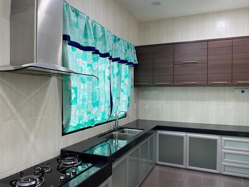Terraced House for Sale in Taman Semenyih Mewah (Semenyih) - Ivan Tan - Kitchen - PropertyGuru.com.my