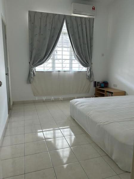 Terraced House for Sale in Taman Semenyih Mewah (Semenyih) - Ivan Tan - Bedroom - PropertyGuru.com.my
