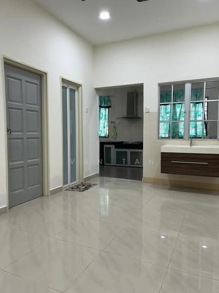 Terraced House for Sale in Taman Semenyih Mewah (Semenyih) - Ivan Tan - Kitchen - PropertyGuru.com.my