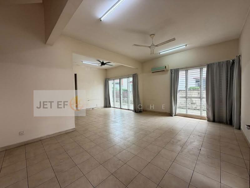 Rumah Berkembar untuk Dijual di Bandar Botanic (Klang) - Jennie Chew - Living Room - PropertyGuru.com.my
