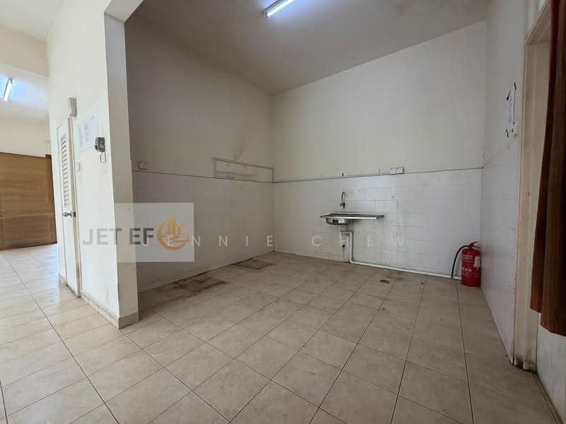 Rumah Berkembar untuk Dijual di Bandar Botanic (Klang) - Jennie Chew - Kitchen - PropertyGuru.com.my