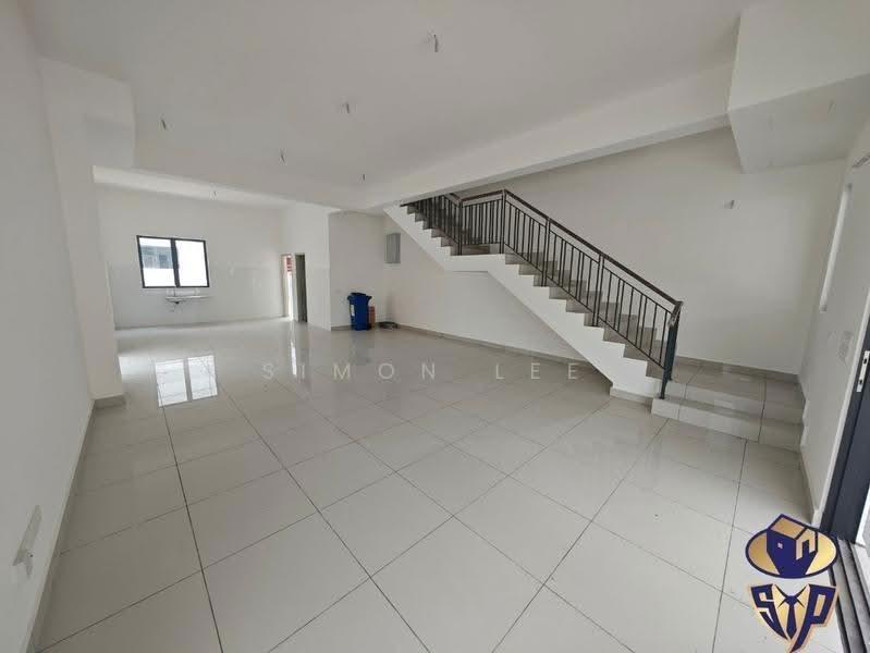 2-storey Terraced House for Sale in Telok Panglima Garang (Selangor) - Simon Lee - Living Room - PropertyGuru.com.my