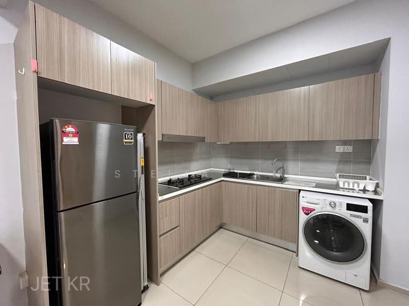Kediaman Servis untuk Disewa di Gravit8, Klang - Stella Tan - Kitchen - PropertyGuru.com.my