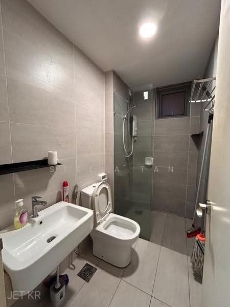 Kediaman Servis untuk Disewa di Gravit8, Klang - Stella Tan - Bathroom - PropertyGuru.com.my