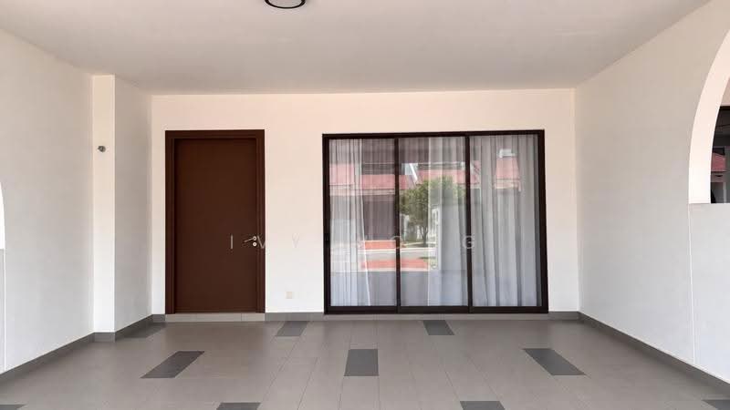 Rumah Teres 2-Tingkat untuk Disewa di Setia Safiro (Cyberjaya) - Ivy Wong - Entrance - PropertyGuru.com.my